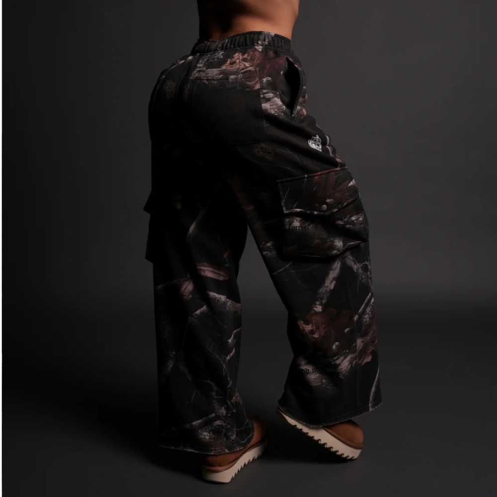 DARC SPORT WOLVES DURST CARGO SWEATS IN DARC BROWN WOODLAND CAMO - Picture 7 of 10